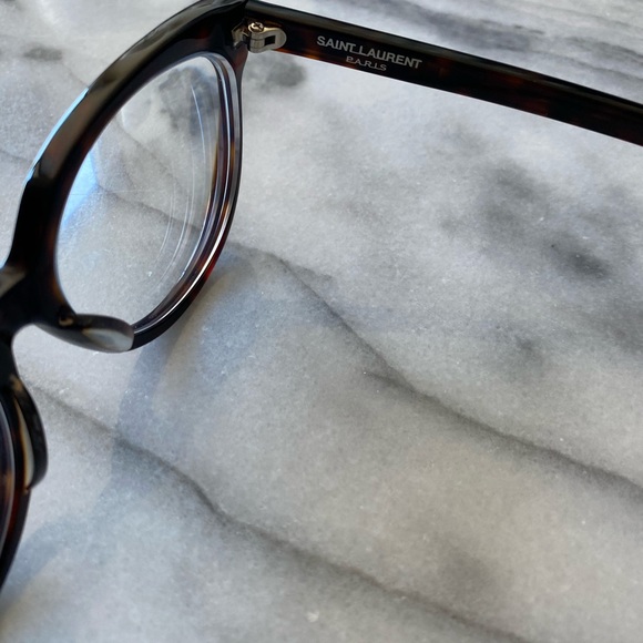 Authentic Saint Laurent tortoiseshell glasses - Picture 6 of 9